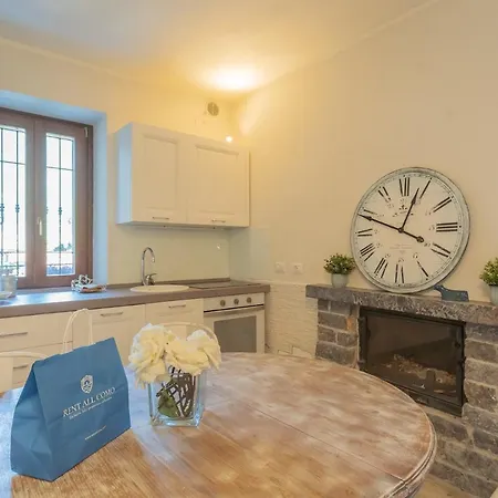 شقة Romantic House With Jacuzzi By Rent All Como Vecchio
